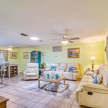 Waterfront Hernando Beach Home With Dock And Hot Tub! المظهر الخارجي الصورة