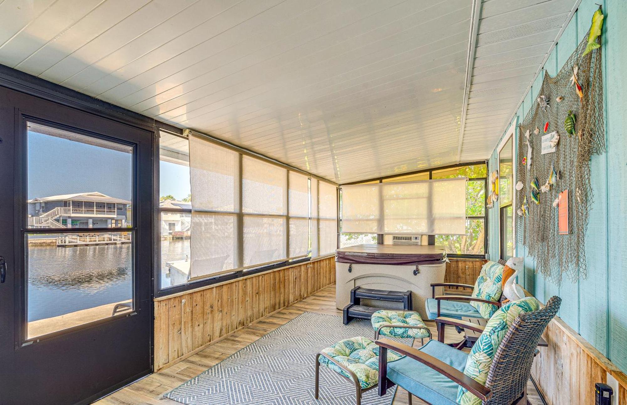 Waterfront Hernando Beach Home With Dock And Hot Tub! المظهر الخارجي الصورة